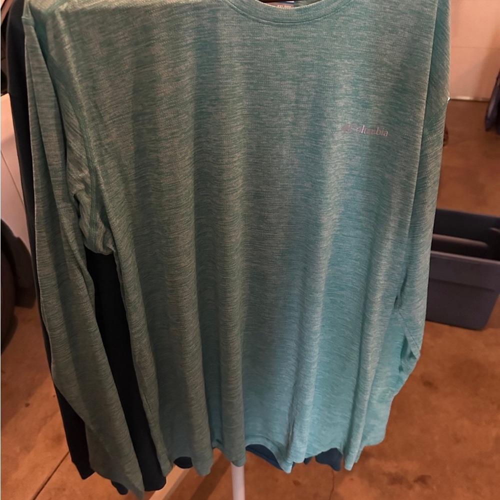 Columbia Men's Teal Long Sleeve Shirt